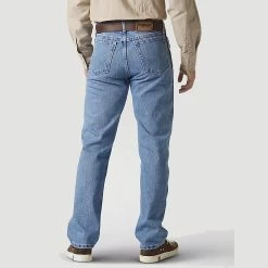 Wrangler Jeans: Men's Rugged Indigo 39902 RI Rugged Wear Classic Fit Work Jeans -Work Clothes Discount Store 39902ri alt2editedit